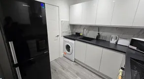 Slough Modern 1Bed Apt Free Parking, WiFi, Near Windsor, & Heathrow - Image 4