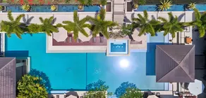 Luxe King Studio Apartment in Santai Resort - Image 5