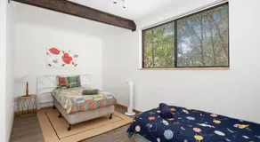 Waterfront Pet-Friendly Home - Oceanview Cottage - Image 4