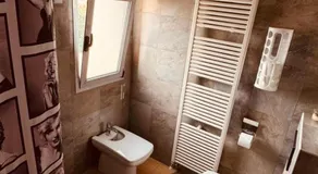 Red House Rooms - Image 5