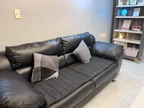 IV’s Condo w/ Netflix, Wifi & Karaoke - Image 5