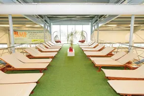 Plus Hotel - Image 4