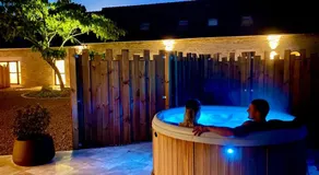LE DOMAINE DE SOANI - CLIMATISATION - Espace Bien-être avec Piscine intérieure, spas, Sauna ADULT ONLY - Image 4