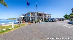 Dog friendly Paradise, 1-2B Bagnall Ave - water views, air con, Wi-Fi - Image 4