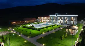 In Gremi Hotel - Image 4