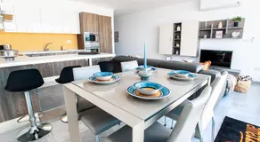 Pretty Beachfront Penthouse in Mellieha - Image 3