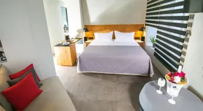 Marquise Suites - Adults Only - Image 2