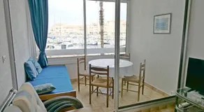 Face port Plage à 350m joli T2 clair 4 couchages avec parking privé, draps serviettes non fournies - Image 2