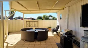 Rustic Retreat Esperance - Image 5