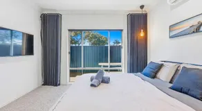 Luxe Casa North Lakes - Luxury 4BR Residence - Image 2