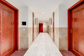 Townhouse Oak Sector 39 Medanta - Image 1