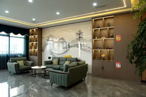 Yulin Seaview Hotel - Image 3