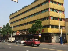 Jin'an Fashion Hotel - Image 4
