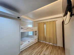 CWC Riding Crew Base: 6-Bed Bunk Suite & Shared Chef’s Kitchen - Image 4