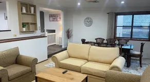 Luxury Lake Front Living - Image 4