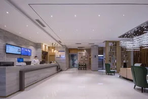 City Comfort Inn Hezhou Municipal Square - Image 2