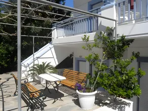 Poseidon Studios & Apartments - Image 5