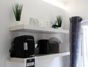 Beautiful 1-bed Studio in Uxbridge, London - Image 5