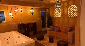 Oasis con Piscina, Spa Privado con Encanto Andalusí y jacuzzi - Image 4