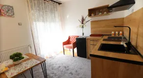 Apartmani Varos & Restaurant - Image 4
