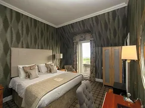 Old Manor Hotel - Image 4