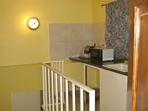 Executive Shaw Park Guest House - Image 2