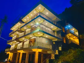 Hotel natures feast - Image 3