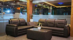 BEVERLY SUITES - Image 5