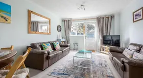 Dolphin Cottage - Short walk to Poole Quay with Private Garden - Image 2