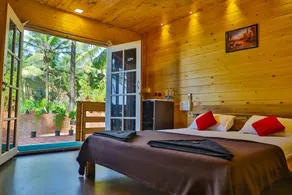Funtastico Beach Resort - Image 2