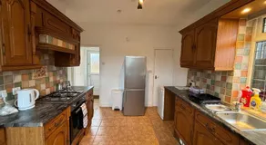 Bramcote Lane Luxury Apartments - Image 4
