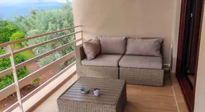 Cyclopean View Suites - Image 4