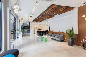 New York Hotel - Image 2