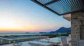Petras Luxury Villas - Image 3