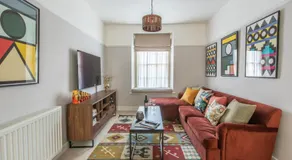 Merchants Town House - Catherine Hill - Image 2