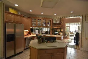 The Lakeside Resort - Image 2