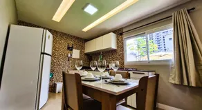 Casa moderna com jardim privativo - Image 2