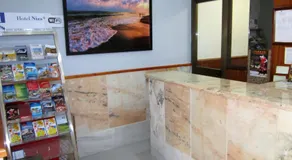 Hotel Niza - Image 3