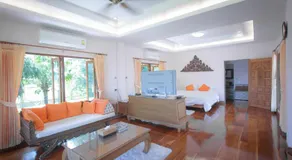 Thararin Villa - Image 2