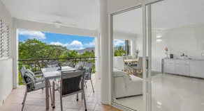 Escape Ordinary Stay Somewhere Exceptional - Waterfront 3 Bedroom Cairns Condo - Image 3