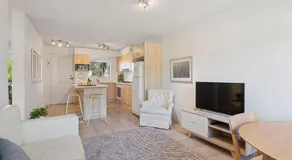 Ayliffes Executive Apartment - Near Flinders - Image 5