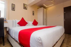 OYO 17371 Platinum Inn - Image 3