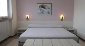 Hotel O'Scugnizzo 2 - Image 2
