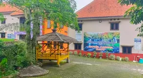 RedDoorz at Pacet Mojokerto - Image 2