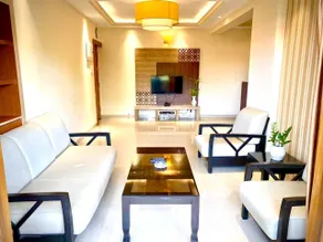 Lovely 3BHK apartment with Pool - Image 2