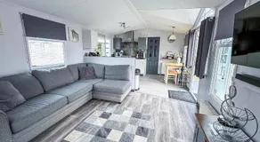 Great 6 Berth Caravan By The Beach At California Cliffs In Scratby Ref 50010L - Image 2