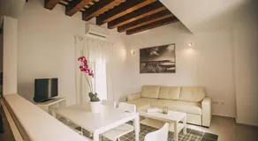 Apartamentos casa palacio - Image 3