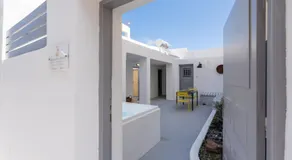 Villa Tholos & Prive Jacuzzi - Image 2