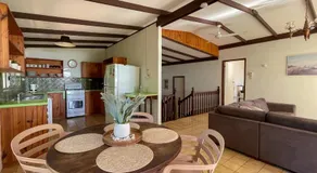 Moonshadow-Burrum Heads- Beachfront- 3BR- Water Views - Image 4
