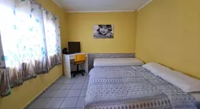 Yellow Hostel - Image 2